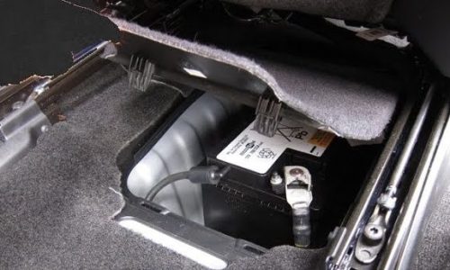 2014 Jeep Grand Cherokee Battery Location: Find Now!