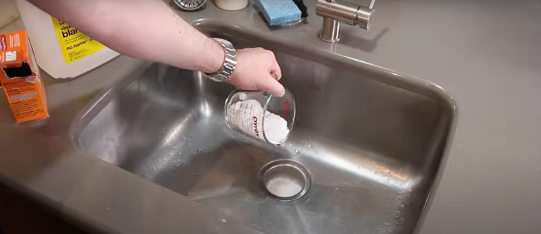 How to unblock kitchen sink without plunger